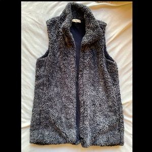 Altar’d State grey plush furry vest. Size small.